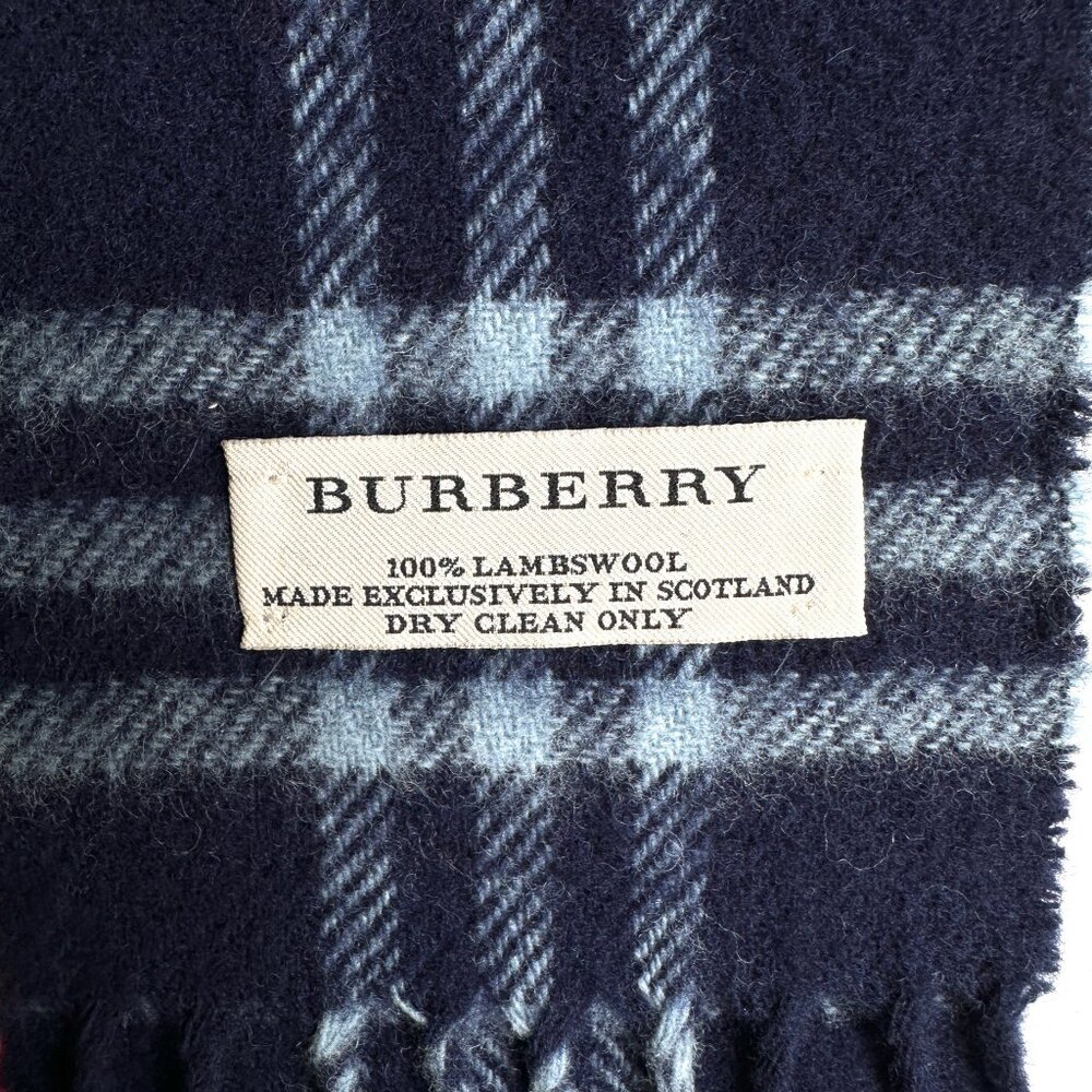 NEW - BURBERRY made in Scotland 100% Lambswool Paid Navy Scarf - UNISEX - Picture 2 of 7